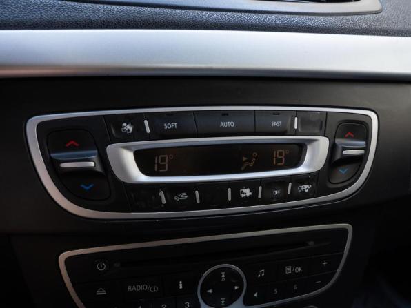 Renault Fluence I с пробегом 2010 года, цена 780 000 рублей, 97601 км, седан, Автокод Объявления