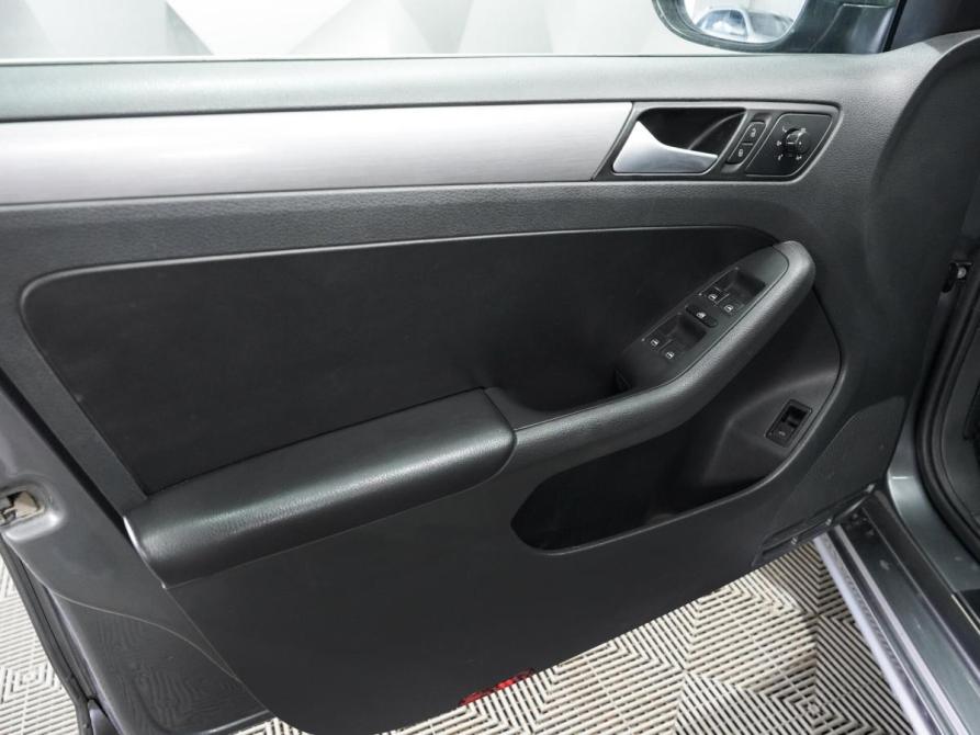 Volkswagen Jetta VI Ульяновск  - изображение 16