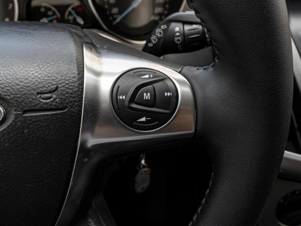 Ford Focus III с пробегом 2013 года, цена 830 000 рублей, 170121 км, хэтчбек, Автокод Объявления