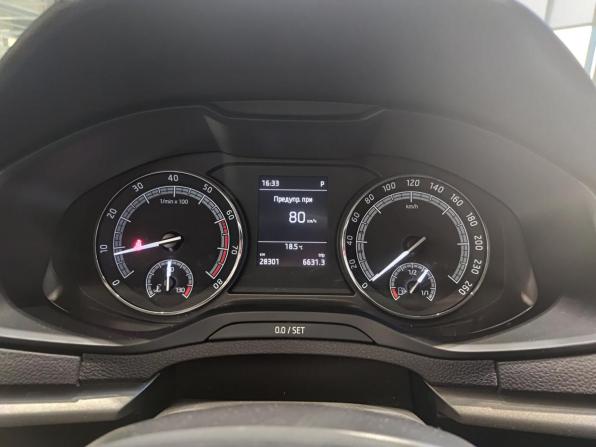 Skoda Karoq I с пробегом 2022 года, цена 2 958 000 рублей, 28273 км, внедорожник, Автокод Объявления