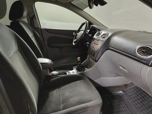 Ford Focus II Рестайлинг с пробегом 2008 года, цена 310 000 рублей, 290771 км, седан, Автокод Объявления