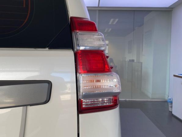 Toyota Land Cruiser Prado 150 Series Рестайлинг 1 с пробегом 2014 года, цена 2 625 000 рублей, 415610 км, внедорожник, Автокод Объявления