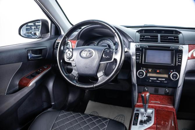 Toyota Camry VII (XV50) с пробегом 2014 года, цена 1 499 000 рублей, 208900 км, седан, Автокод Объявления