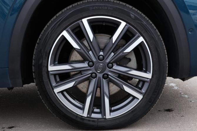 Geely Monjaro I с пробегом 2023 года, цена 2 699 000 рублей, 79843 км, внедорожник, Автокод Объявления