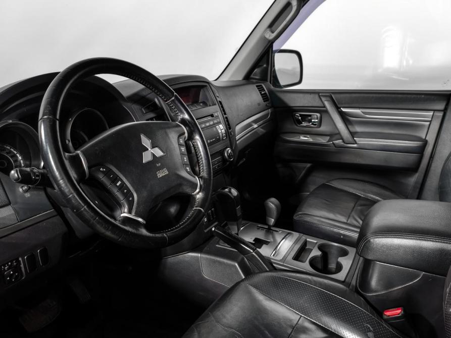 Mitsubishi Pajero IV Рестайлинг 1 Санкт-Петербург  - изображение 9