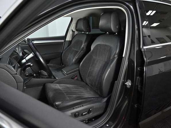 Skoda Superb III с пробегом 2016 года, цена 1 549 000 рублей, 127000 км, лифтбек, Автокод Объявления