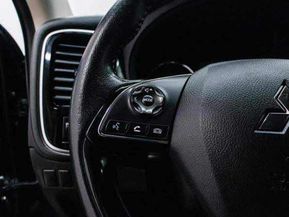 Mitsubishi Outlander III Рестайлинг 3 с пробегом 2019 года, цена 2 199 000 рублей, 99070 км, внедорожник, Автокод Объявления