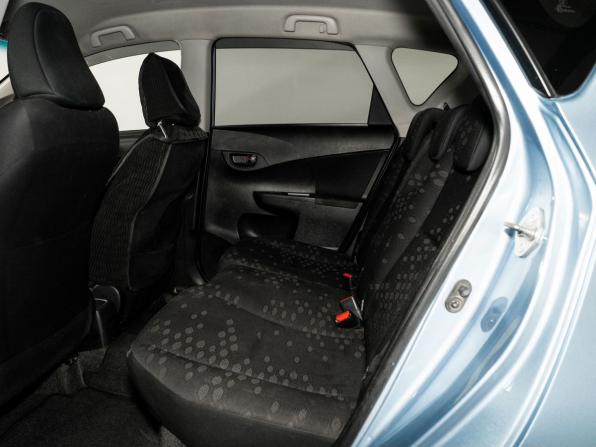 Toyota Ractis II с пробегом 2013 года, цена 860 000 рублей, 137646 км, хэтчбек, Автокод Объявления