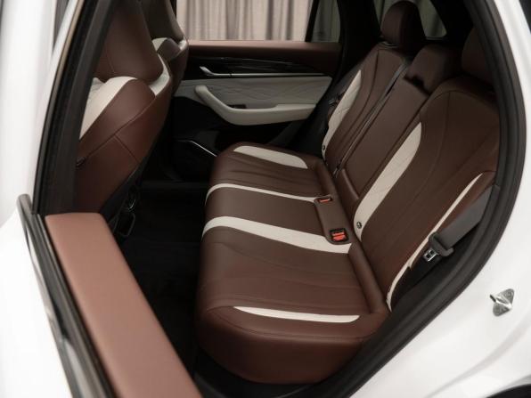Geely Monjaro I с пробегом 2023 года, цена 3 390 000 рублей, 25426 км, внедорожник, Автокод Объявления
