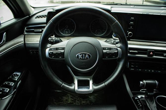 Kia K5 III с пробегом 2021 года, цена 2 399 000 рублей, 79446 км, седан, Автокод Объявления