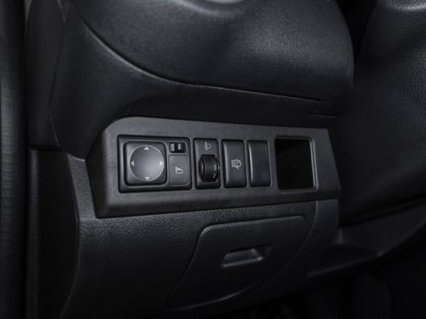 Nissan Note I Рестайлинг с пробегом 2011 года, цена 685 000 рублей, 196841 км, хэтчбек, Автокод Объявления