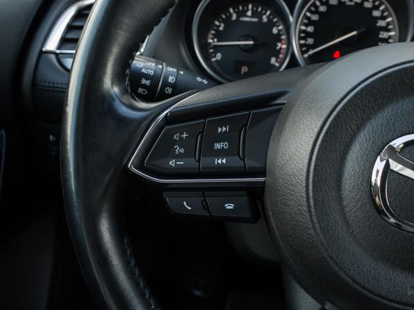 Mazda 6 III (GJ) Рестайлинг 2 с пробегом 2018 года, цена 2 310 000 рублей, 86476 км, седан, Автокод Объявления