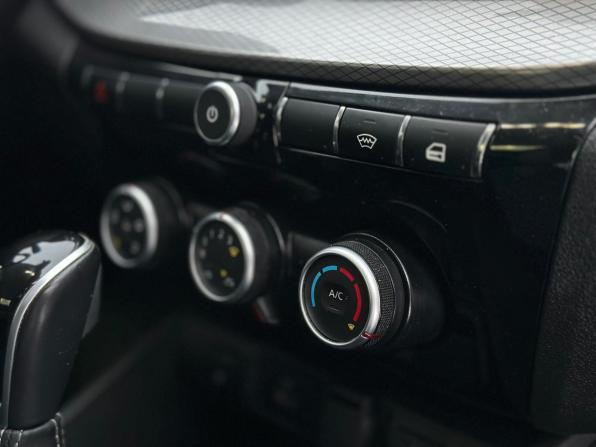Lada (ВАЗ) Vesta I Рестайлинг (NG) с пробегом 2024 года, цена 1 150 000 рублей, 42000 км, седан, Автокод Объявления