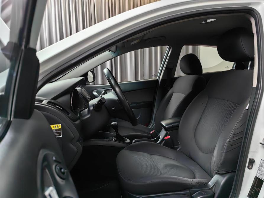 Kia Cerato II Москва  - изображение 9