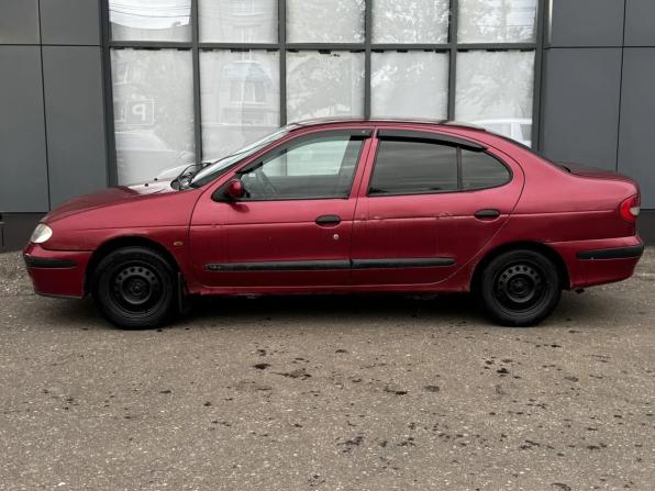 Renault Megane I Рестайлинг с пробегом 2001 года, цена 155 000 рублей, 220000 км, седан, Автокод Объявления