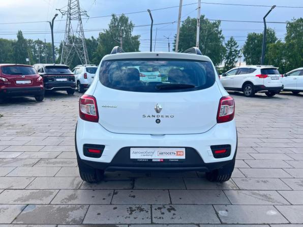 Renault Sandero II Рестайлинг с пробегом 2018 года, цена 1 103 600 рублей, 113373 км, хэтчбек, Автокод Объявления