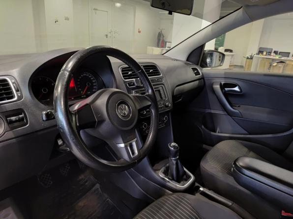 Volkswagen Polo V с пробегом 2013 года, цена 835 000 рублей, 116517 км, седан, Автокод Объявления