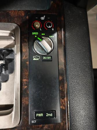 Toyota Land Cruiser 200 Series с пробегом 2009 года, цена 2 510 000 рублей, 236950 км, внедорожник, Автокод Объявления