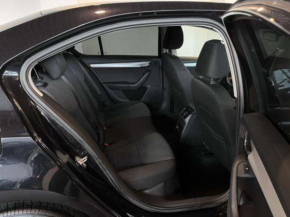 Skoda Octavia III (A7) с пробегом 2013 года, цена 1 225 000 рублей, 156174 км, лифтбек, Автокод Объявления