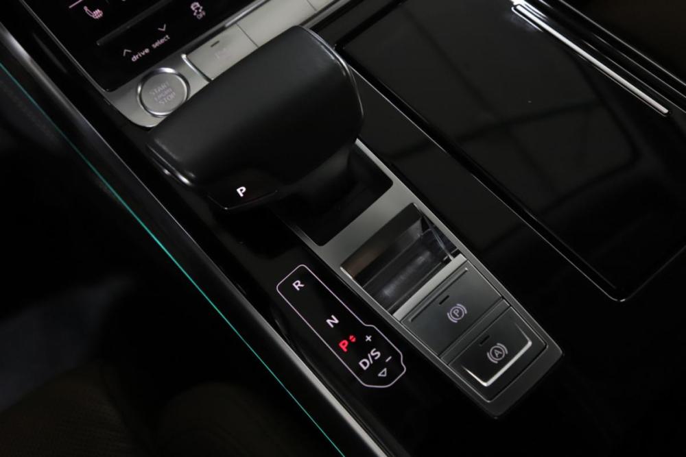 Audi A8 IV (D5) Москва  - изображение 21