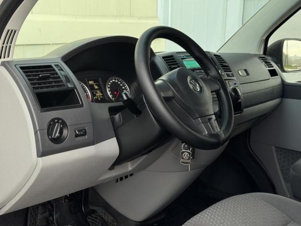 Volkswagen Caravelle T5 Рестайлинг с пробегом 2014 года, цена 1 990 000 рублей, 228538 км, минивэн, Автокод Объявления