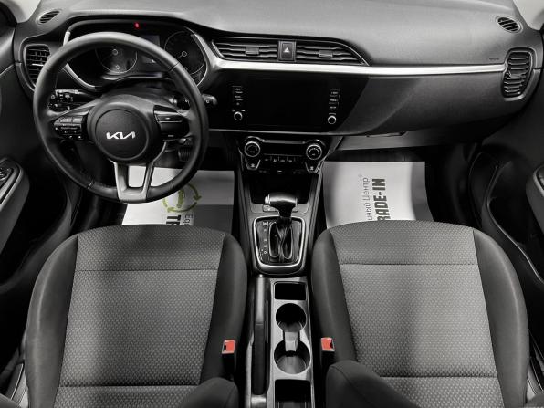Kia Rio IV Рестайлинг с пробегом 2021 года, цена 1 695 000 рублей, 71732 км, хэтчбек, Автокод Объявления