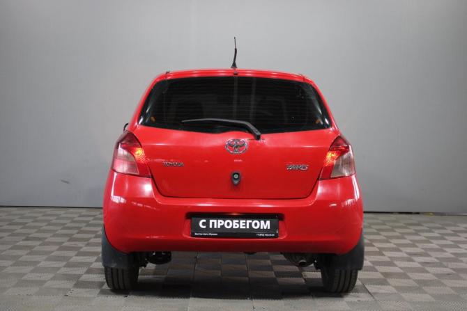 Toyota Yaris II с пробегом 2006 года, цена 349 000 рублей, 200000 км, хэтчбек, Автокод Объявления