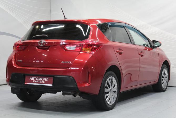 Toyota Auris II с пробегом 2013 года, цена 1 150 000 рублей, 122691 км, хэтчбек, Автокод Объявления