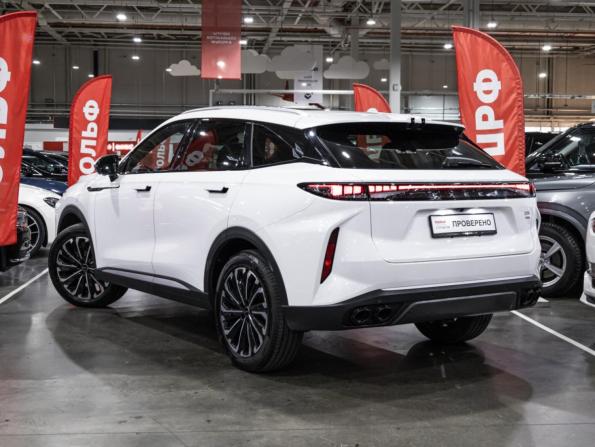 Exeed RX с пробегом 2023 года, цена 3 199 777 рублей, 25635 км, внедорожник, Автокод Объявления