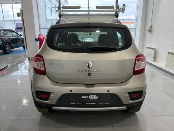 Renault Sandero II Рестайлинг с пробегом 2019 года, цена 1 111 000 рублей, 120000 км, хэтчбек, Автокод Объявления