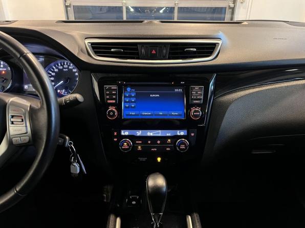 Nissan Qashqai II с пробегом 2018 года, цена 1 790 000 рублей, 108839 км, внедорожник, Автокод Объявления