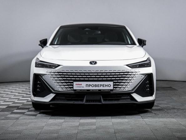 Changan UNI-V I с пробегом 2023 года, цена 1 980 000 рублей, 94500 км, лифтбек, Автокод Объявления
