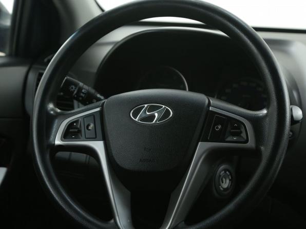 Hyundai Solaris I Рестайлинг с пробегом 2014 года, цена 817 000 рублей, 168000 км, седан, Автокод Объявления