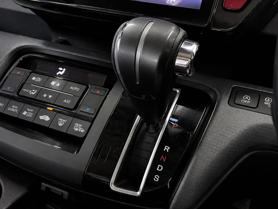 Honda Stepwgn V Уфа  - изображение 13