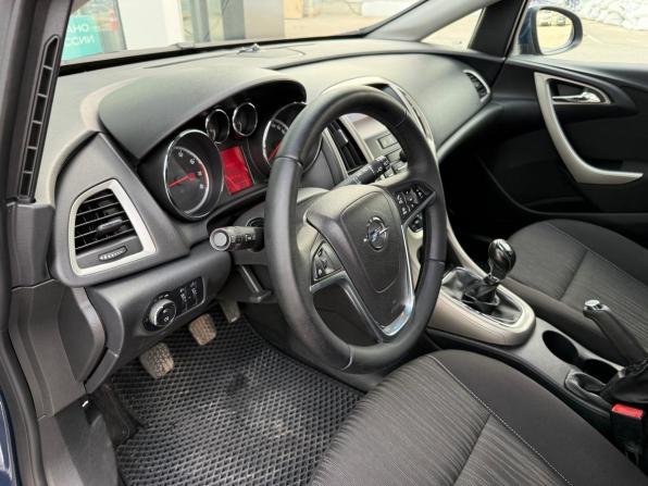 Opel Astra J с пробегом 2010 года, цена 641 000 рублей, 194532 км, хэтчбек, Автокод Объявления
