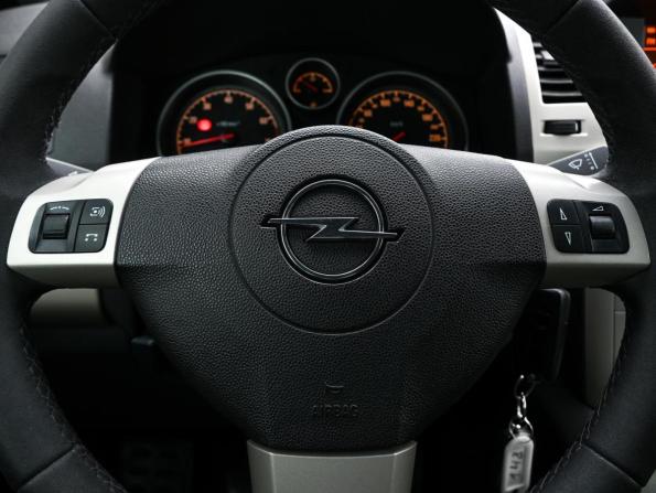Opel Zafira B с пробегом 2008 года, цена 629 000 рублей, 125010 км, компактвэн, Автокод Объявления