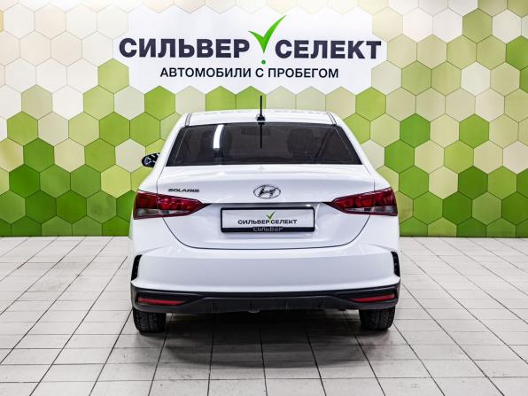 Hyundai Solaris II Рестайлинг с пробегом 2021 года, цена 1 040 000 рублей, 358181 км, седан, Автокод Объявления
