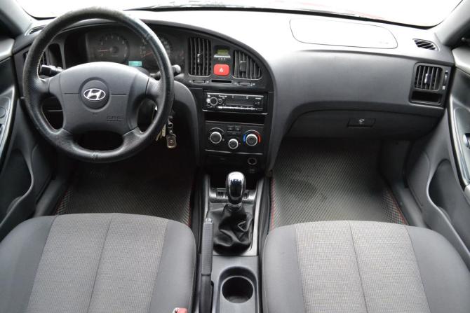 Hyundai Elantra III (XD2) Рестайлинг с пробегом 2004 года, цена 350 000 рублей, 309345 км, седан, Автокод Объявления