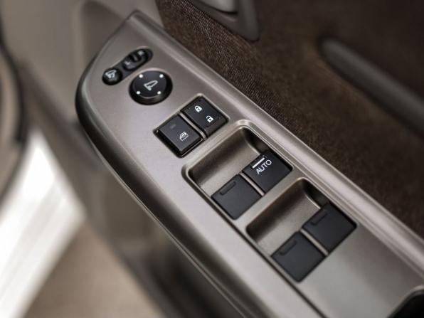 Honda Stepwgn V Рестайлинг с пробегом 2020 года, цена 2 299 000 рублей, 135729 км, минивэн, Автокод Объявления