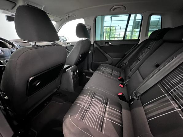 Volkswagen Tiguan I Рестайлинг с пробегом 2015 года, цена 1 490 000 рублей, 127498 км, внедорожник, Автокод Объявления