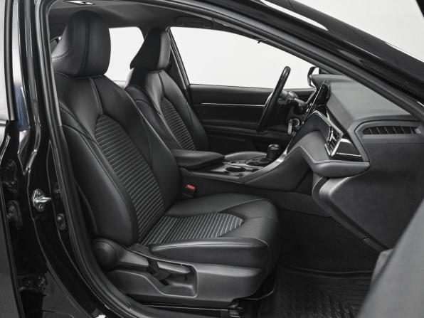 Toyota Camry VIII (XV70) Рестайлинг с пробегом 2021 года, цена 2 649 000 рублей, 81260 км, седан, Автокод Объявления
