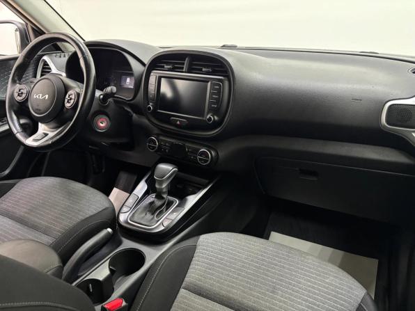 Kia Soul III с пробегом 2022 года, цена 2 030 000 рублей, 57779 км, хэтчбек, Автокод Объявления