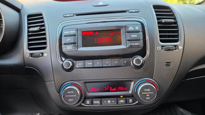 Kia Cerato III Рестайлинг (Classic) с пробегом 2019 года, цена 1 549 000 рублей, 100300 км, седан, Автокод Объявления