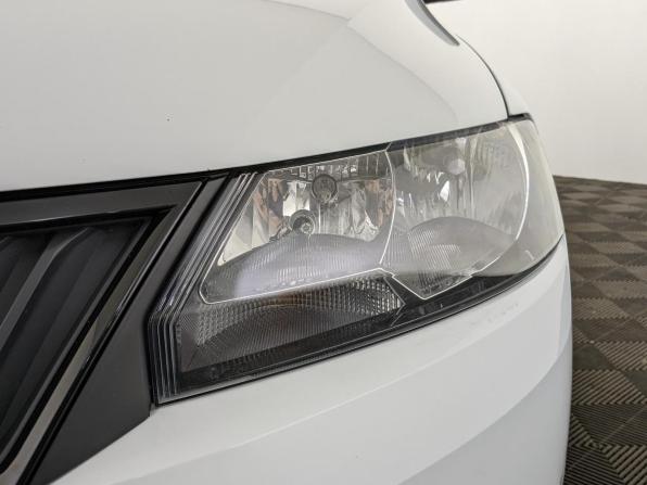 Skoda Rapid I Рестайлинг с пробегом 2018 года, цена 1 479 500 рублей, 51753 км, лифтбек, Автокод Объявления