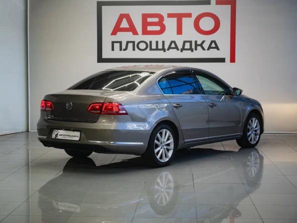 Volkswagen Passat B7 с пробегом 2011 года, цена 1 029 000 рублей, 215898 км, седан, Автокод Объявления
