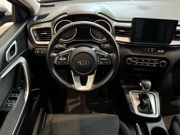 Kia Ceed III с пробегом 2019 года, цена 1 757 000 рублей, 64000 км, хэтчбек, Автокод Объявления