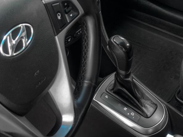 Hyundai Solaris I Рестайлинг с пробегом 2015 года, цена 879 900 рублей, 225307 км, седан, Автокод Объявления