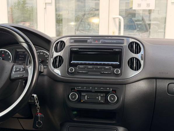 Volkswagen Tiguan I Рестайлинг с пробегом 2015 года, цена 1 499 000 рублей, 86002 км, внедорожник, Автокод Объявления