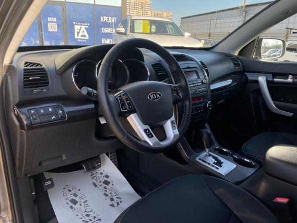 Kia Sorento II Рестайлинг с пробегом 2012 года, цена 1 420 000 рублей, 136000 км, внедорожник, Автокод Объявления