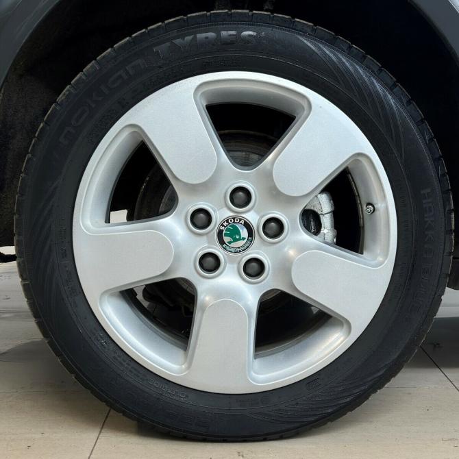 Skoda Octavia II (A5) Рестайлинг Москва  - изображение 13